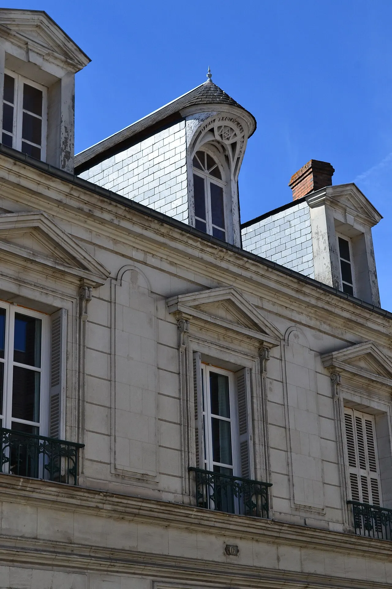 Maison à lucarne compagnonnique