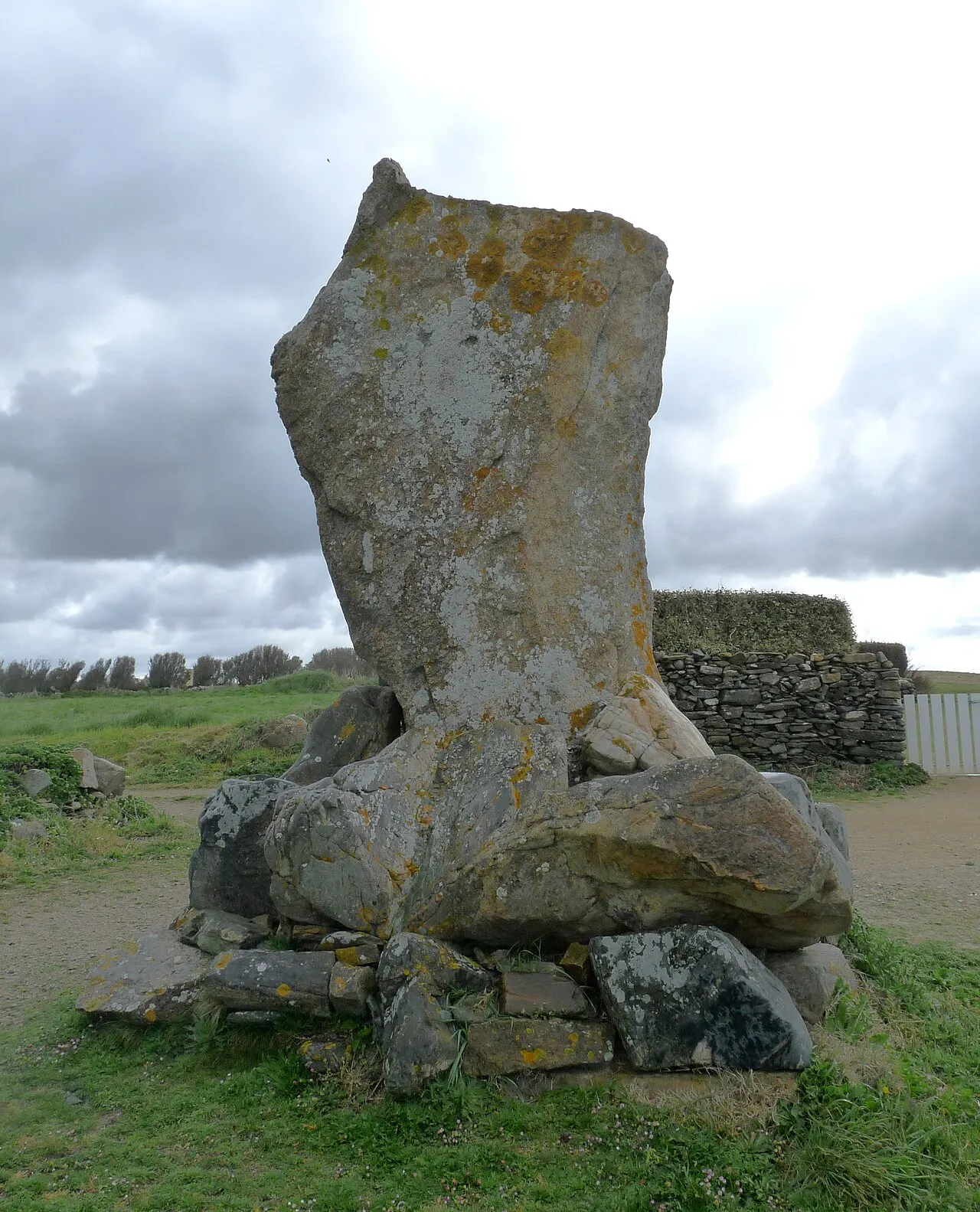Menhir des Droits de l’Homme