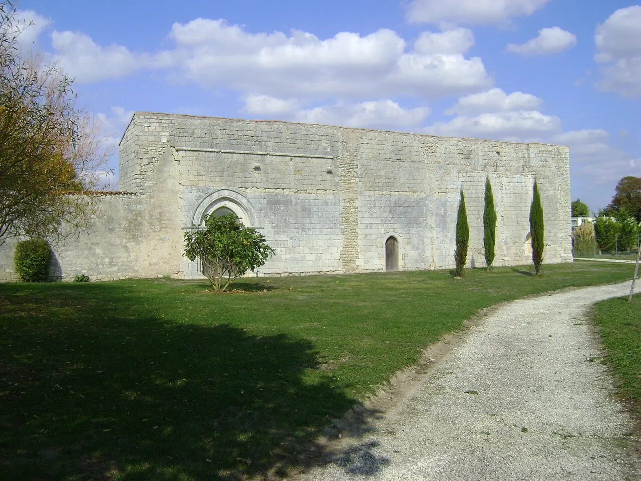 Ruines de l’ancien prieuré de Sermaize