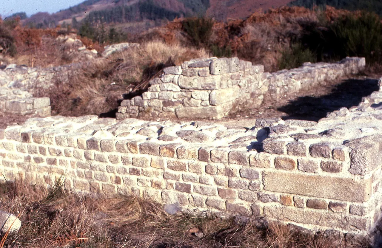 Les Jaillants, Pradines