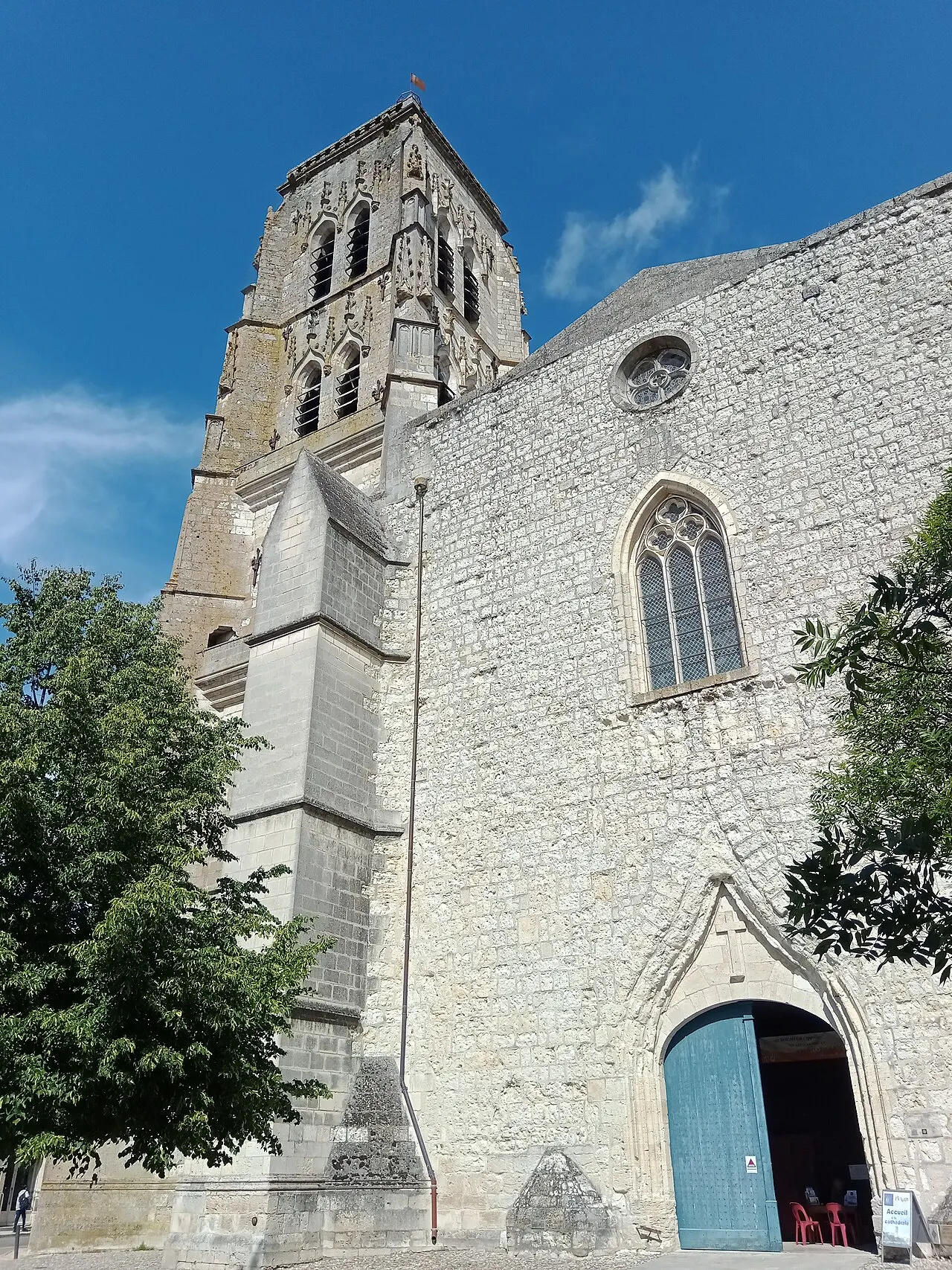 Cathédrale Saint-Gervais et Saint-Protais