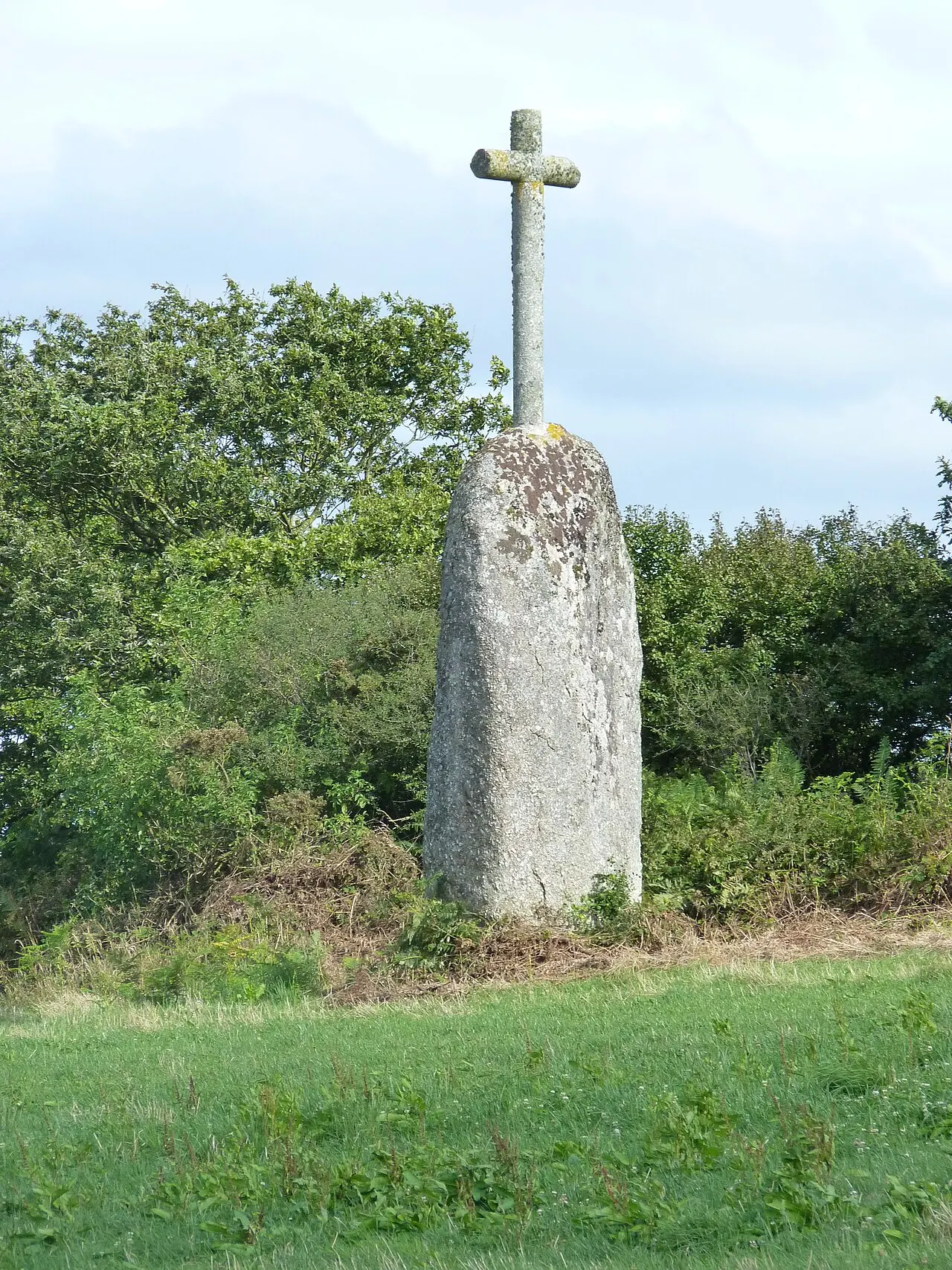 Menhir dit Croix de Pasquiou