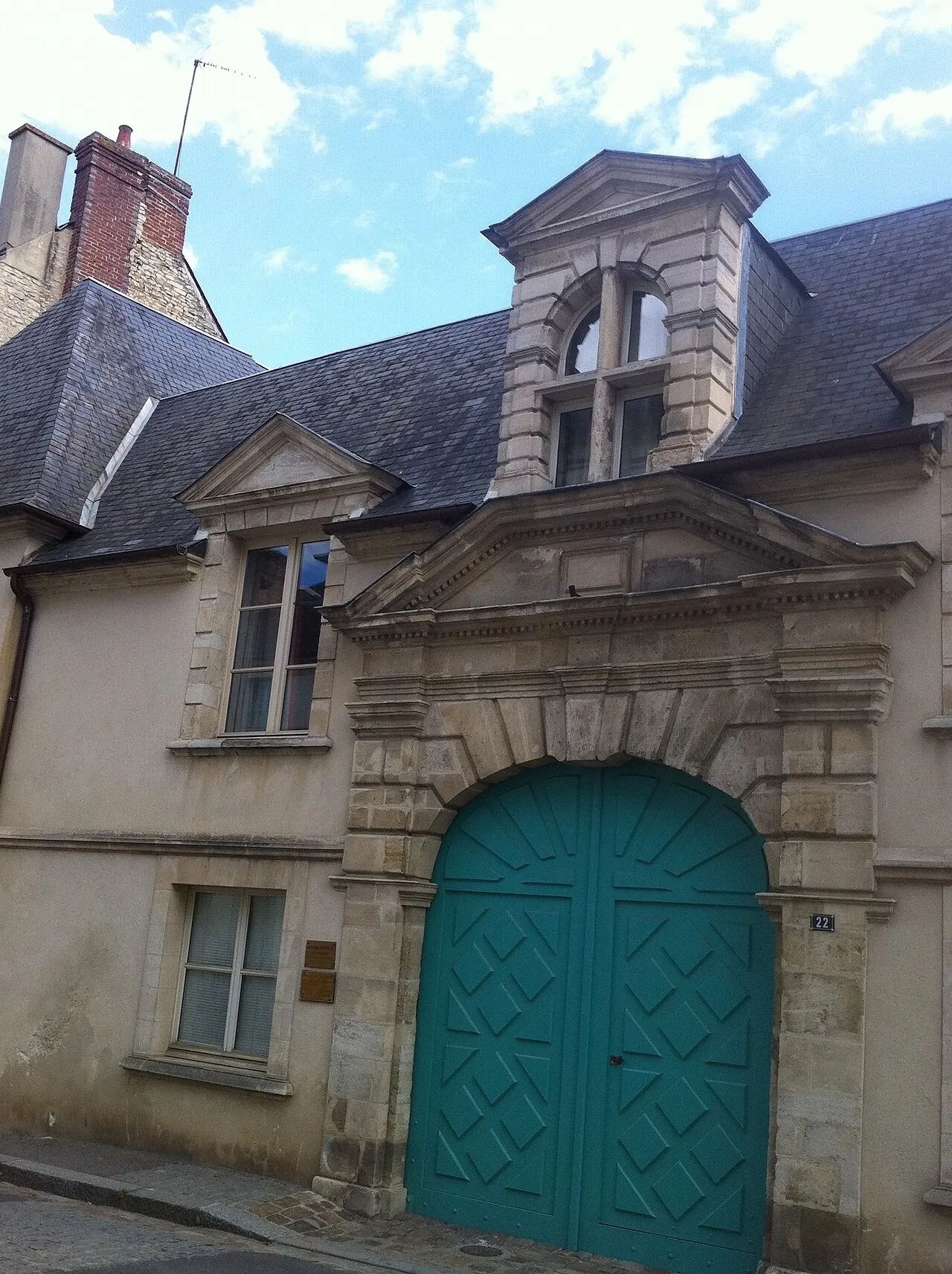 Porte de l’Ancien Hôtel du Comte de Lonlay