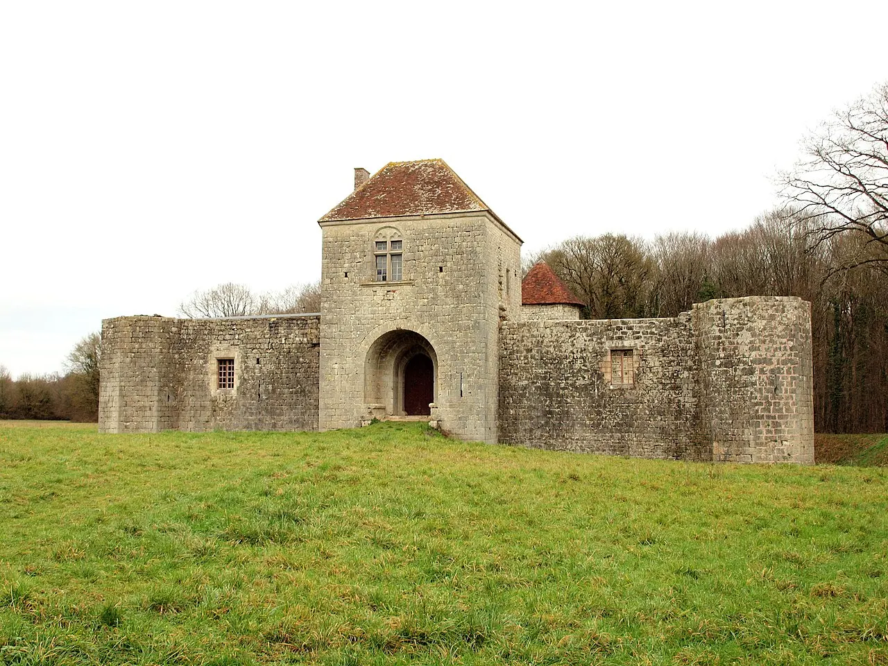 Vestiges du manoir de Jean d’Arrabloy