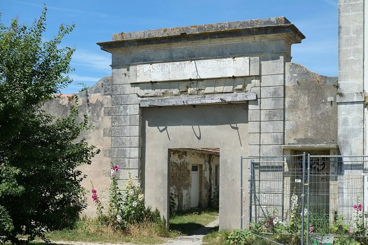 Caserne Montalembert