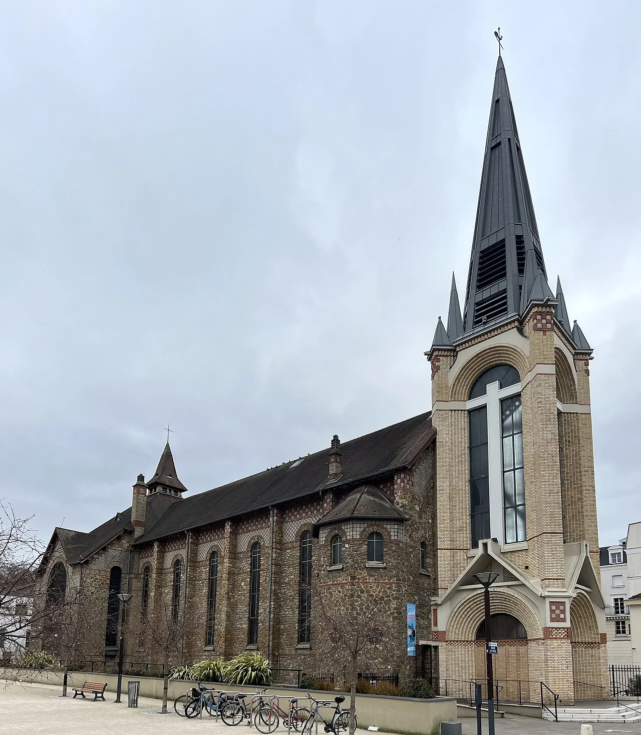 Église Notre-Dame-de-Lourdes