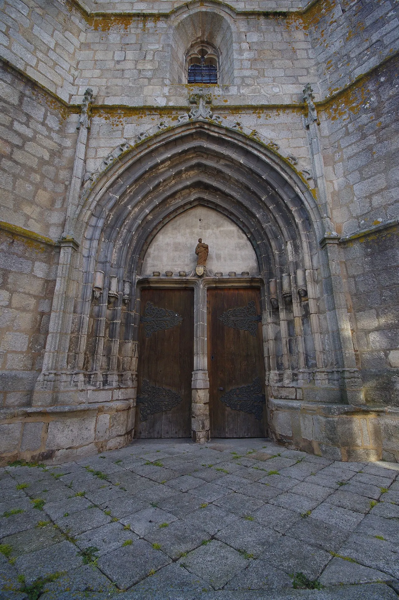 Église Sainte-Croix