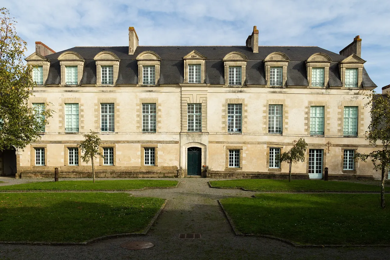 Manoir du Mail, anciennement appelé hôtel du Plessis