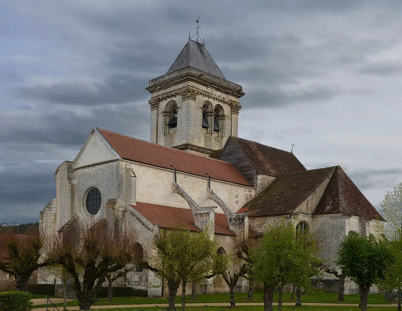 Église Saint-Pierre et Saint-Paul