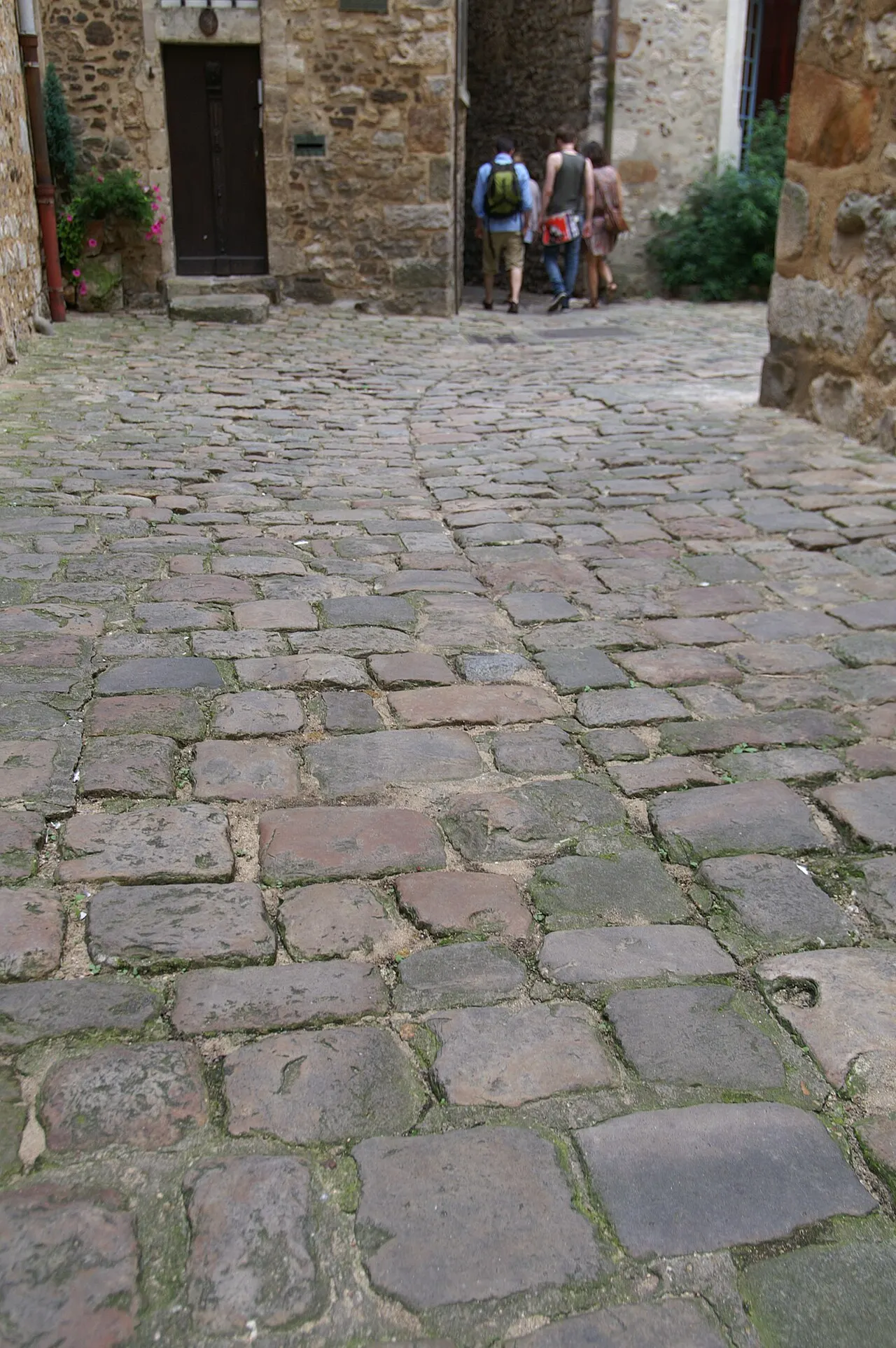 Sol de maison à maison de la Cour d’Assé