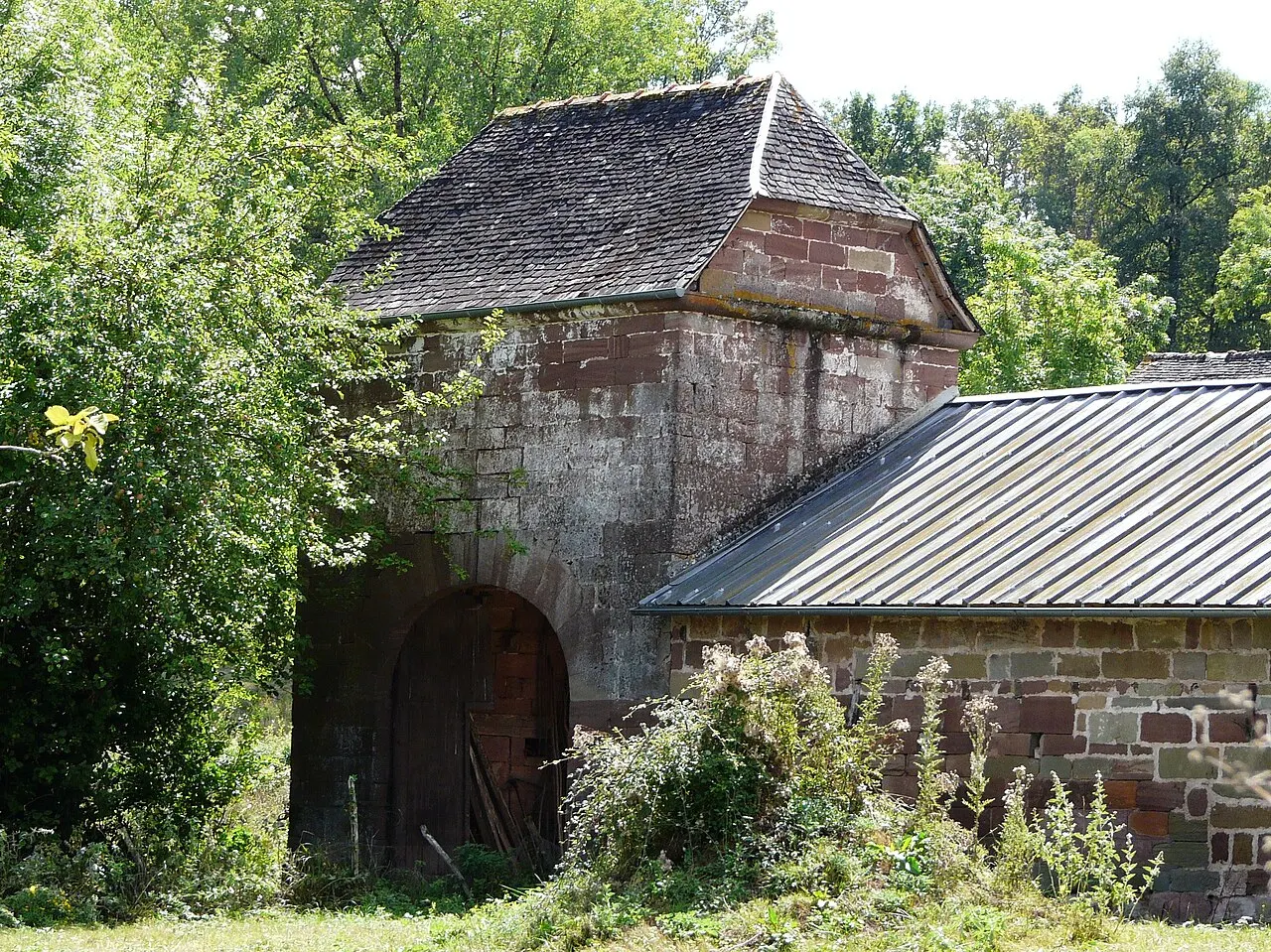 Pigeonnier-porche