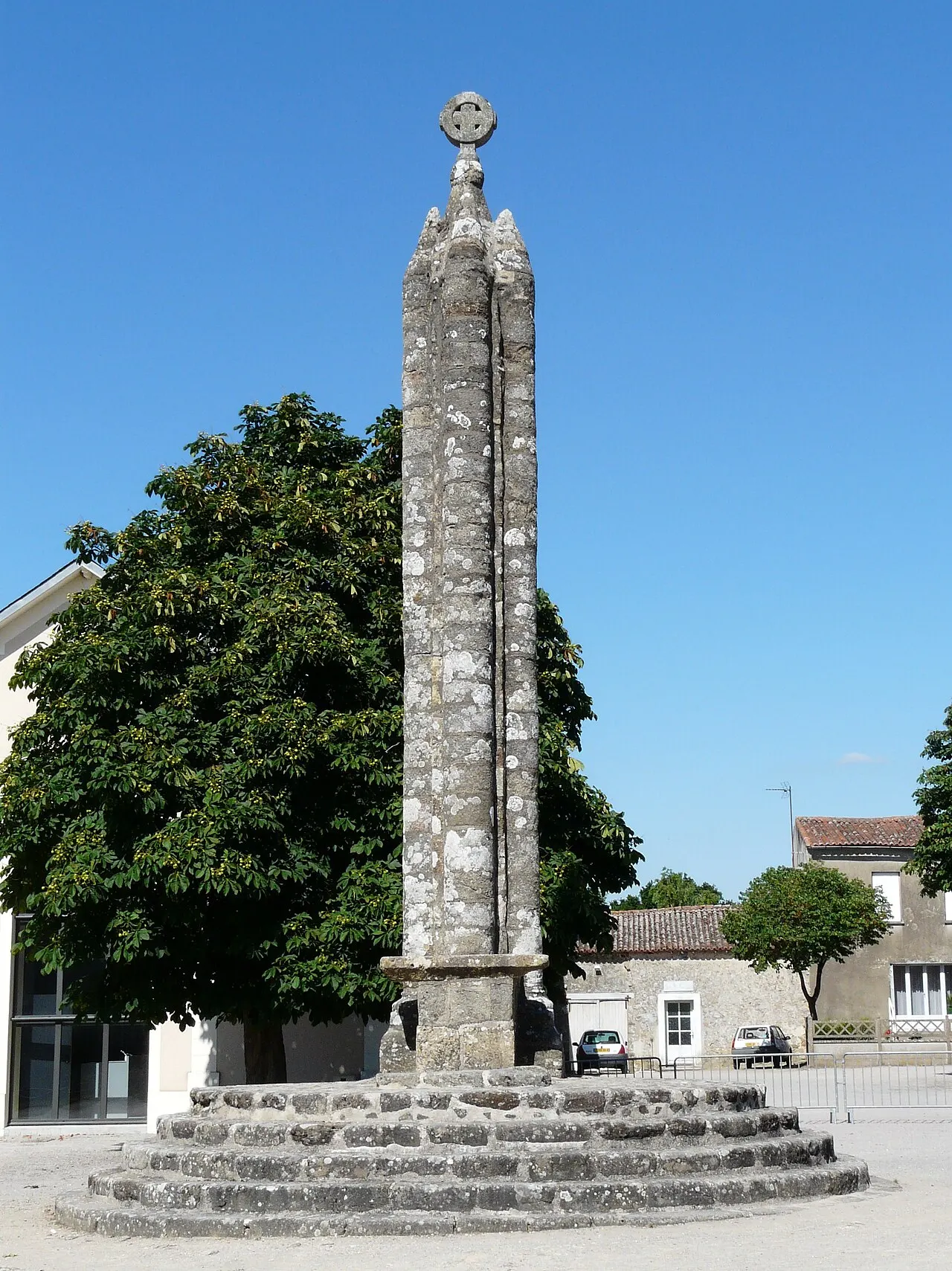 Croix Hosannière