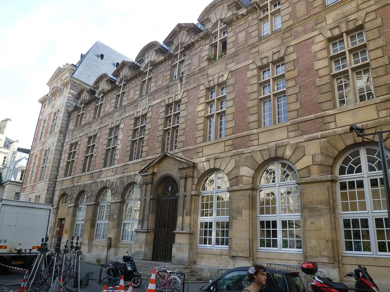 Palais Abbatial de Saint-Germain-des-Prés dit Hôtel de Furstemberg