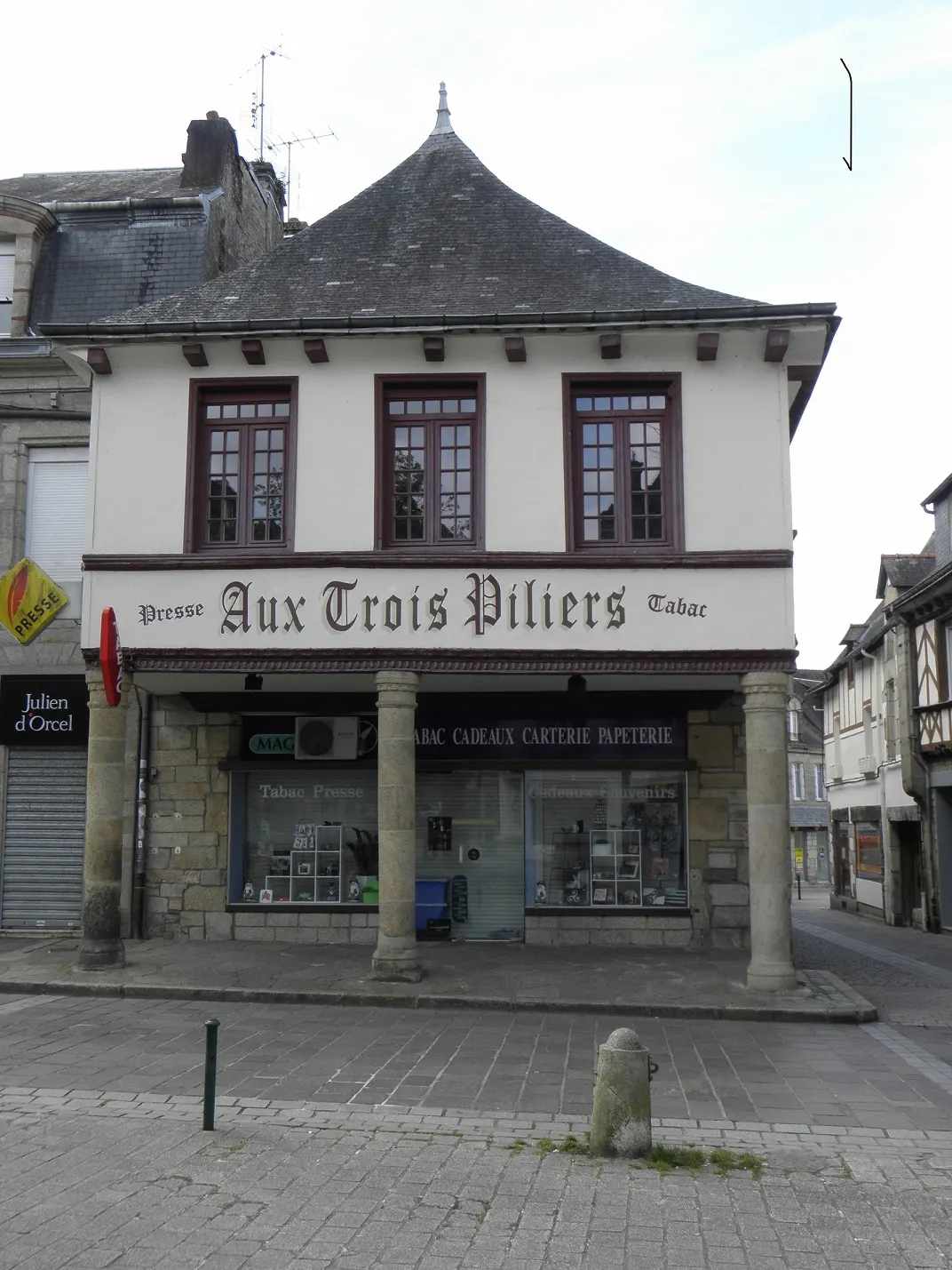 Maison des Trois-Piliers
