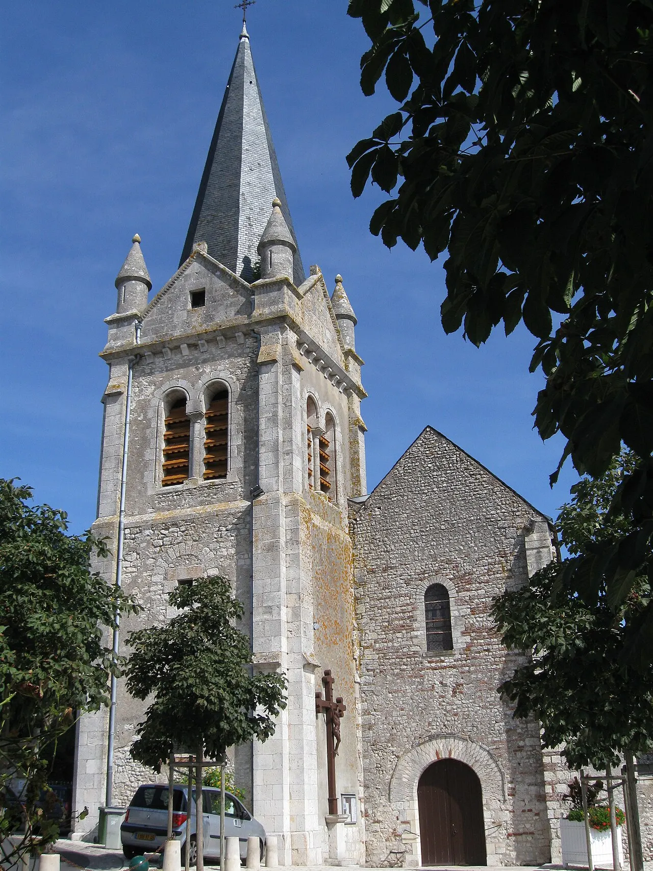 Église Saint-Mesmin