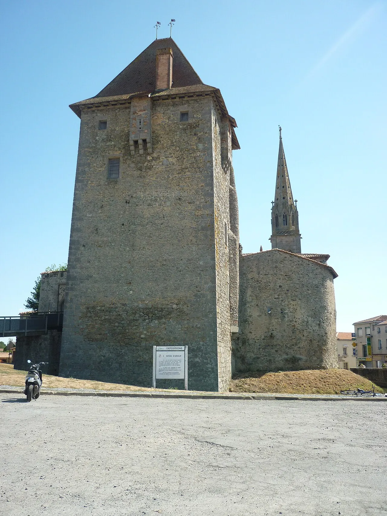 Donjon d’Ardelay