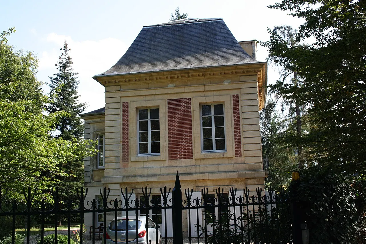 Pavillon des Gardes (ancien)