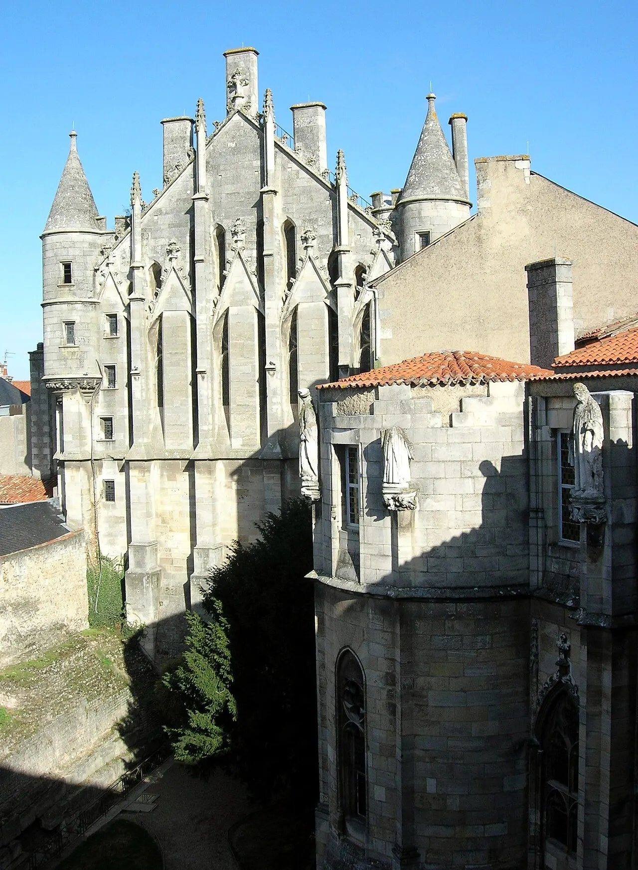 Ancien Palais des Comtes de Poitiers
