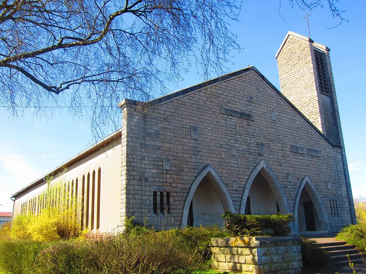 Église de l’Assomption de Mont-Saint-Martin