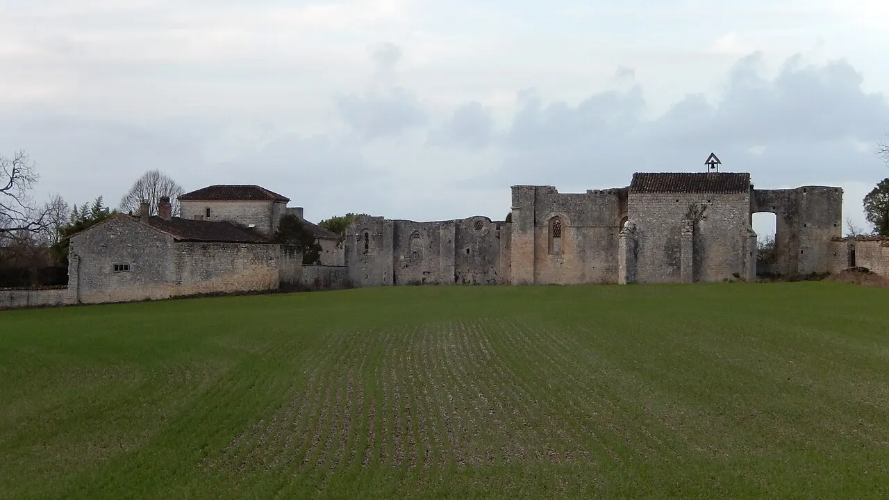 Prieuré Notre-Dame-d’Oulmes