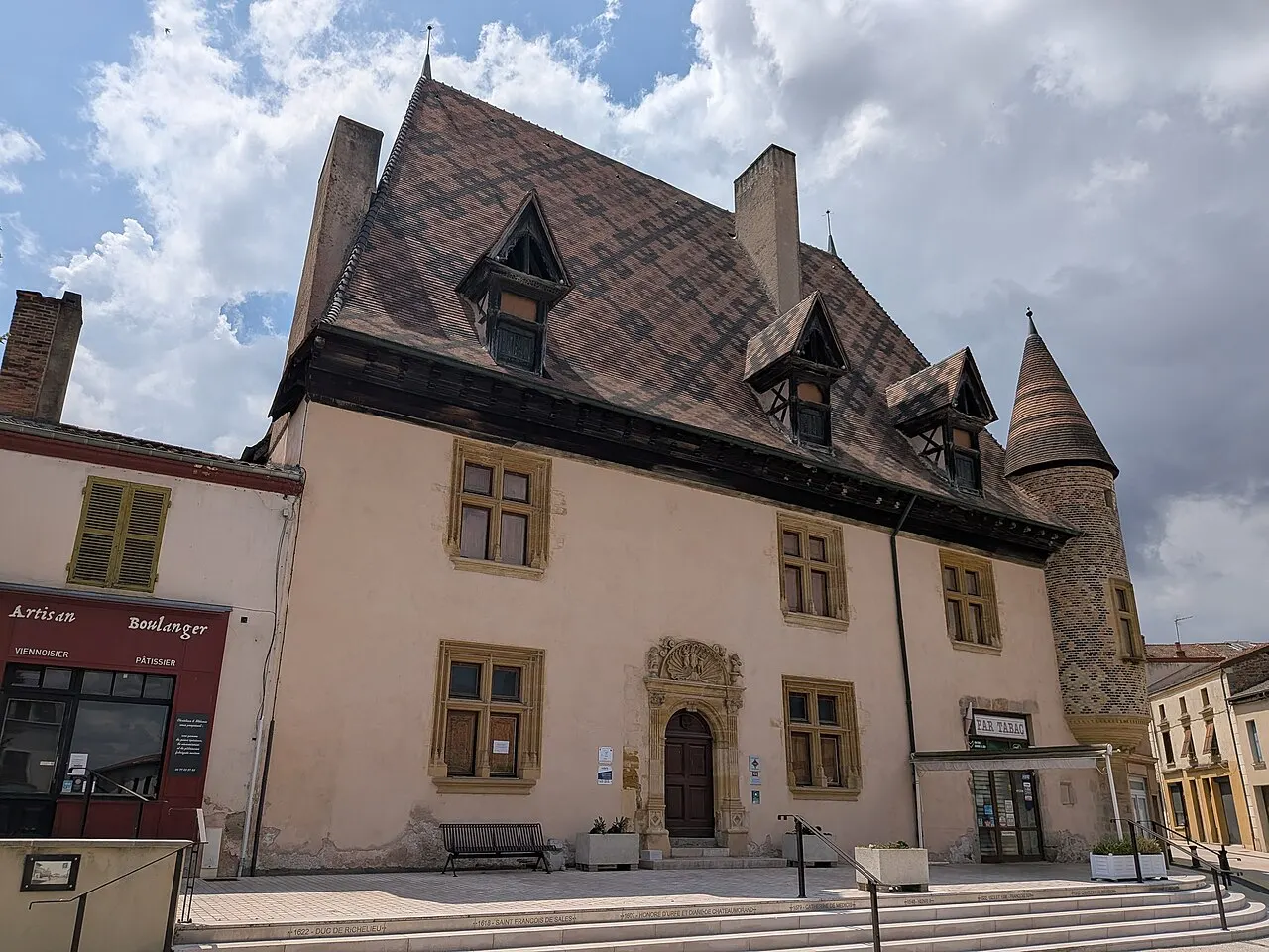 Relais des Postes Royales (maison dite Le Petit Louvre)