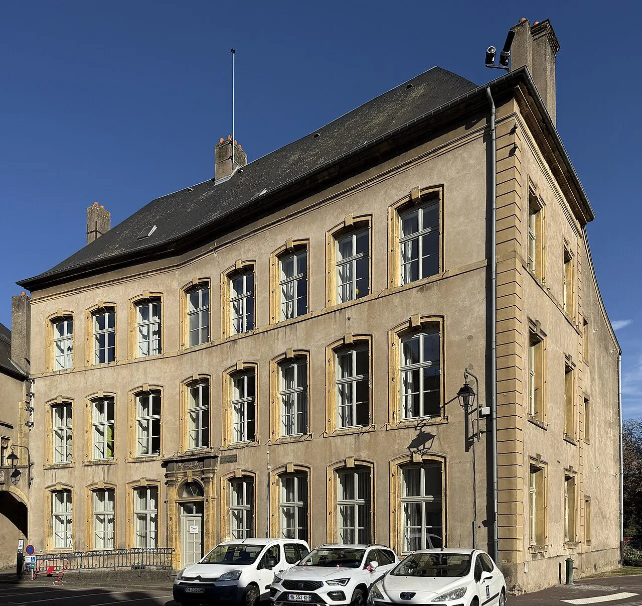 Hôtel des Seigneurs de Créhange-Pittange (ancien)