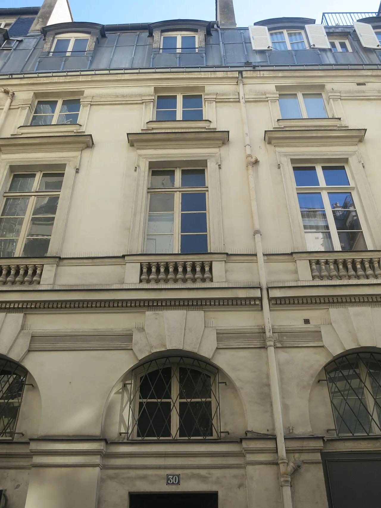 Immeuble, en bordure du Palais-Royal