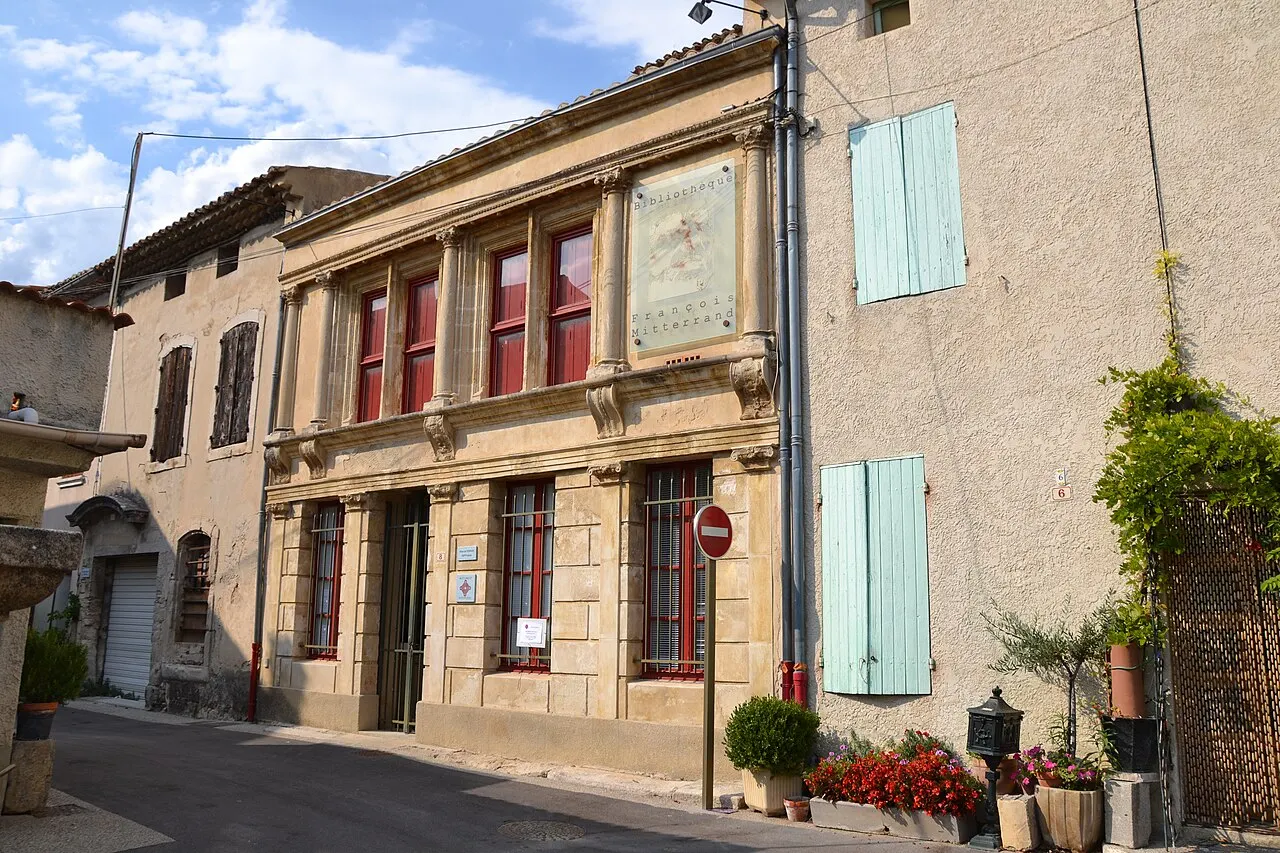 Sainte-Cécile-les-Vignes