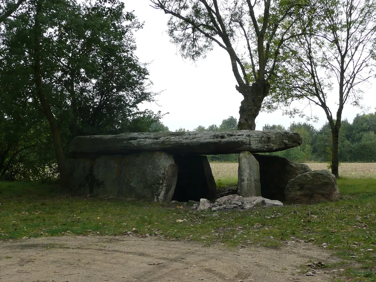 Dolmen de La Pierre Cesée