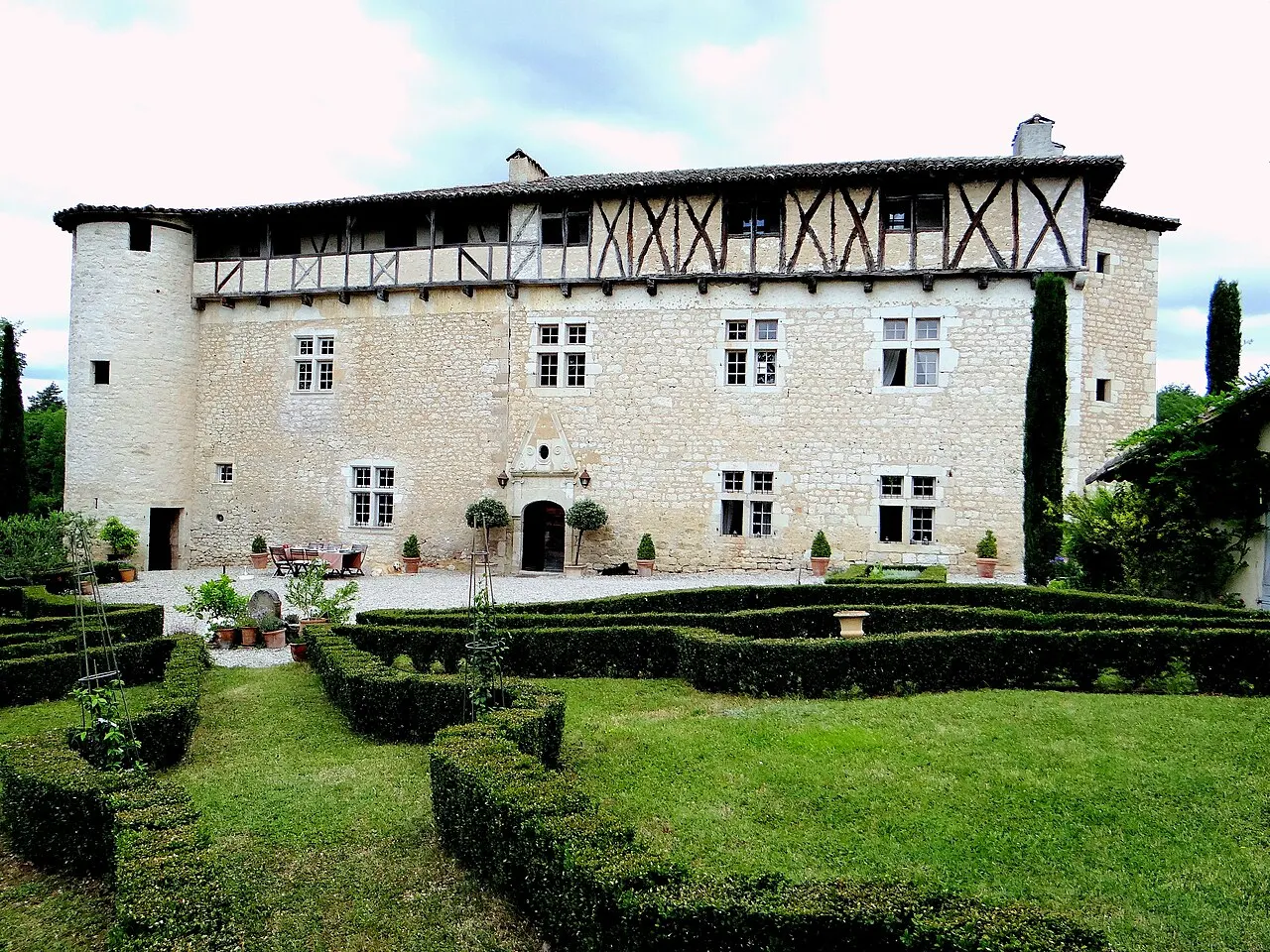 Château de Meyragues