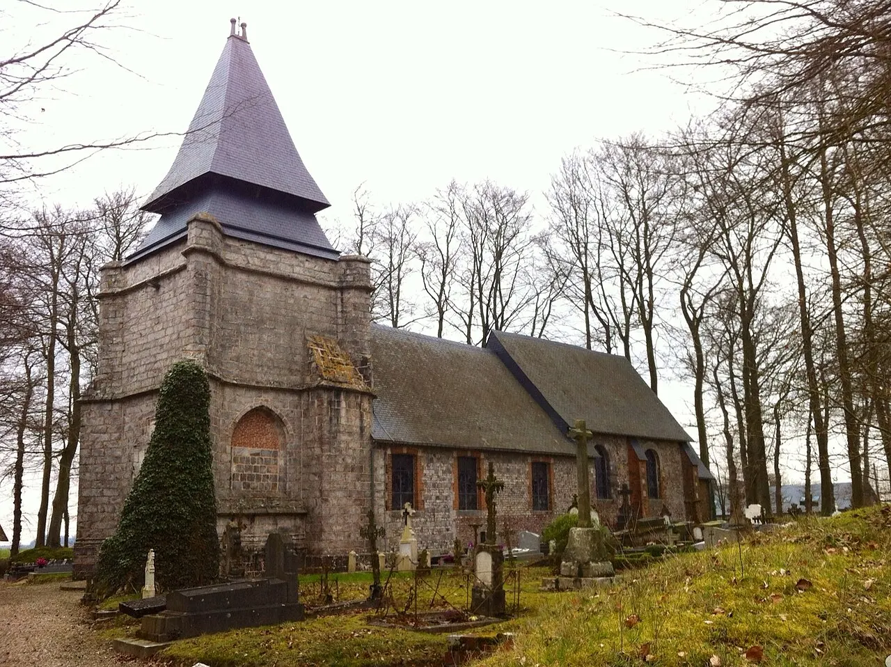 Église Saint-Samson, Saint-Cyr et Sainte-Julitte