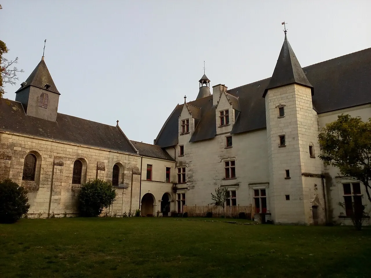 Église Saint-Laurent-et-Saint-Hilaire