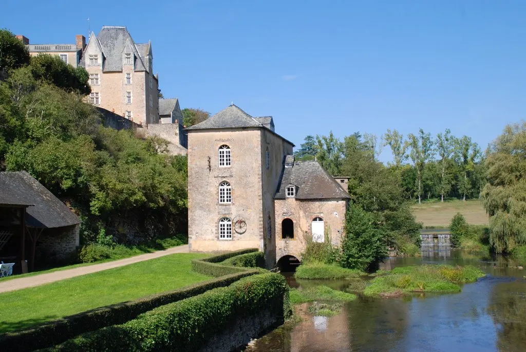 Moulin de Thévalles (également sur commune de Saulges)