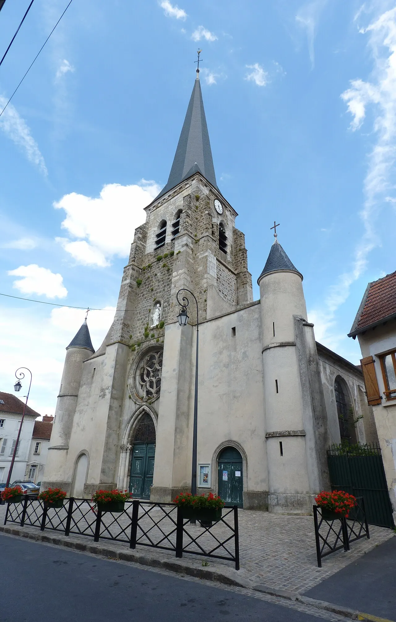 Église Saint-Pierre et Saint-Paul