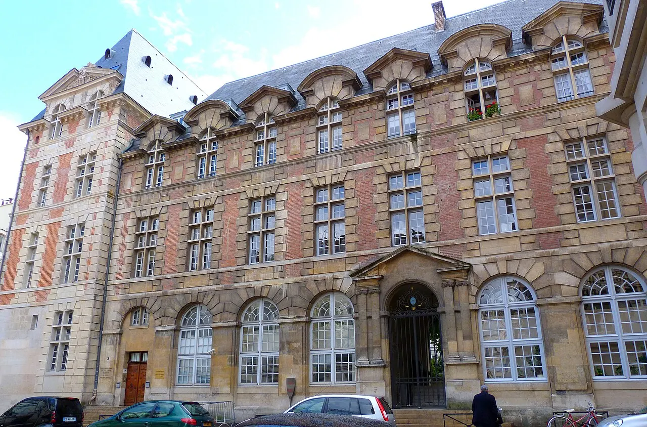 Palais Abbatial de Saint-Germain-des-Prés dit Hôtel de Furstemberg
