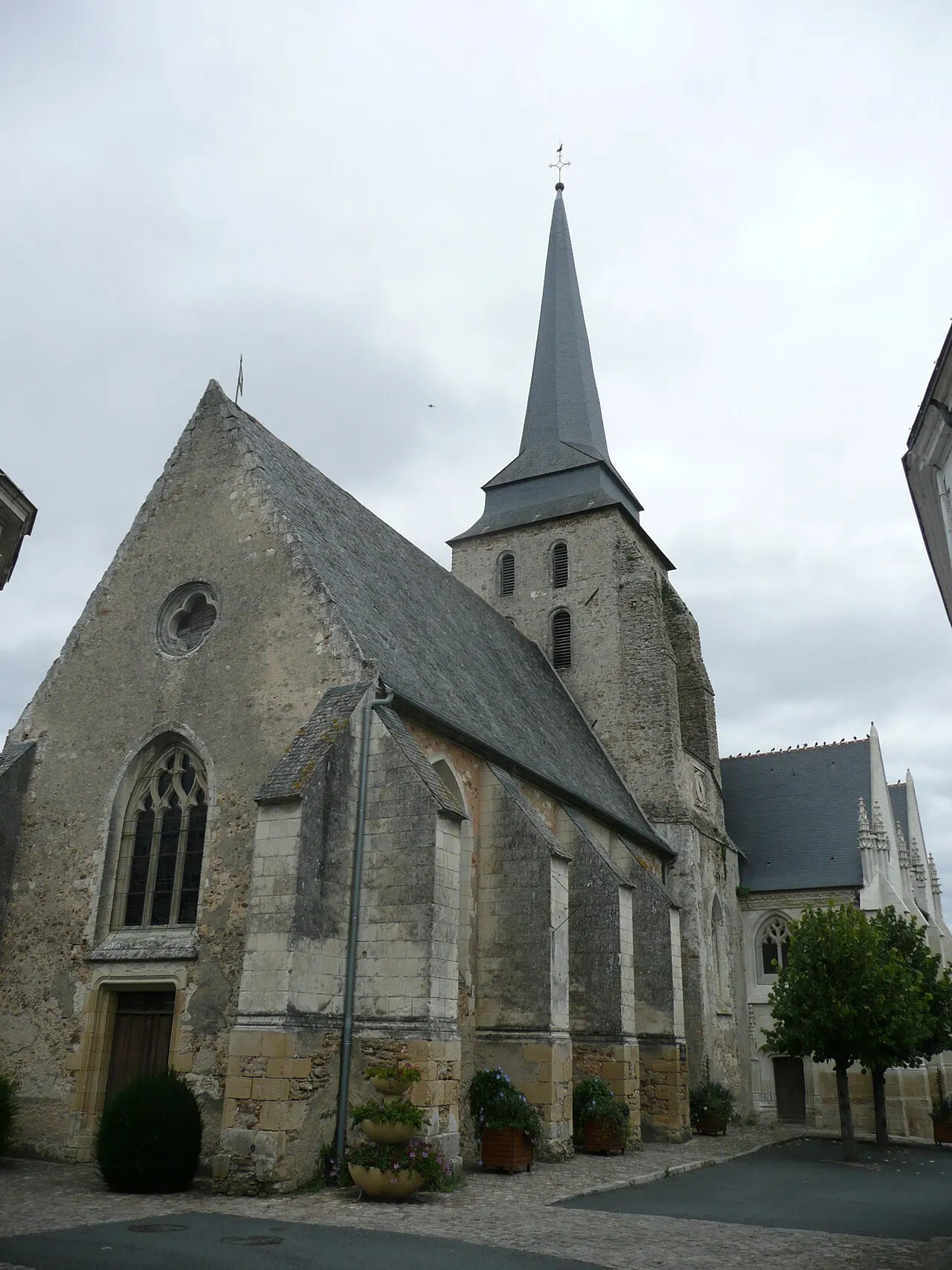 Église Saint-Cyr-et-Sainte-Julitte