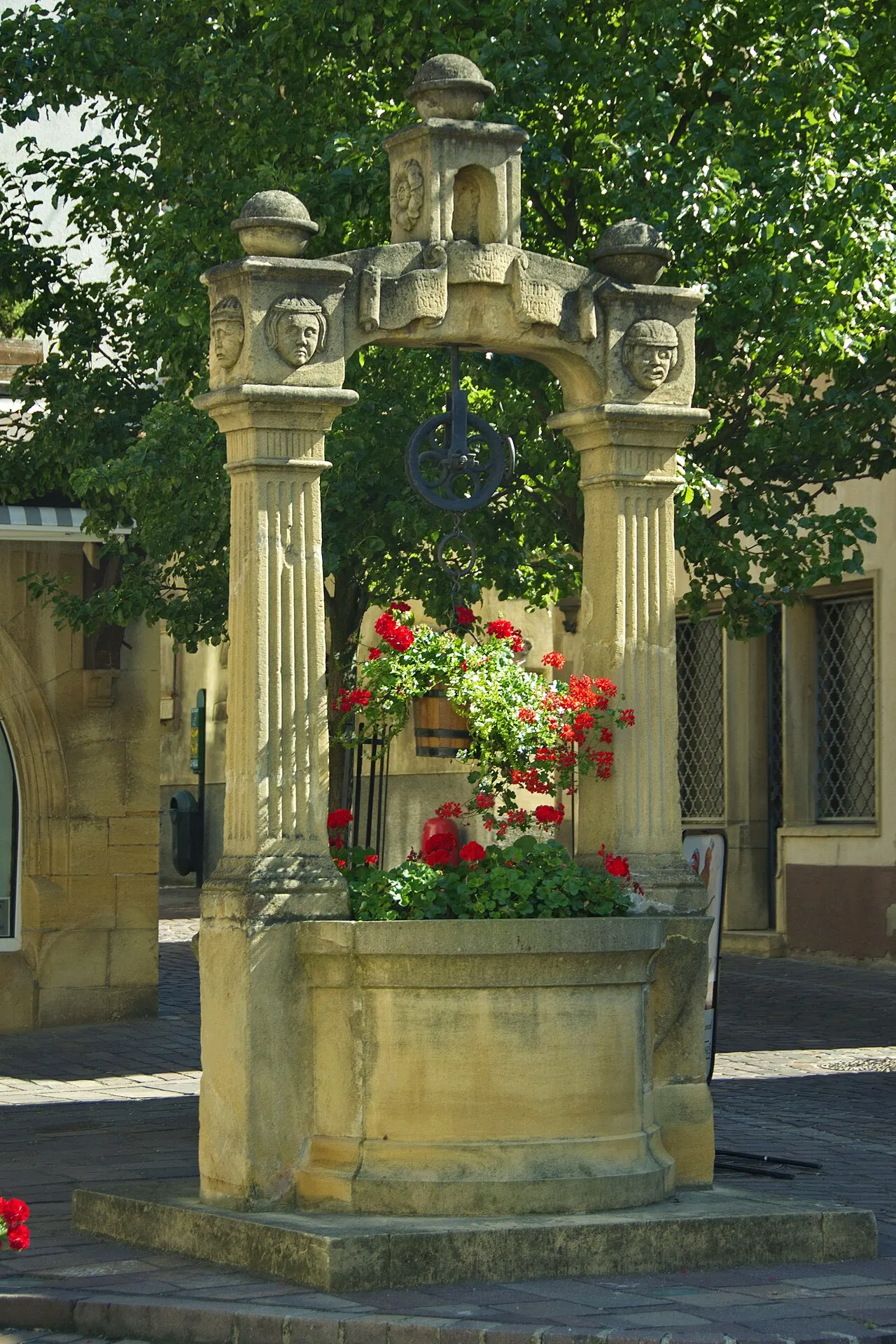 Ancienne fontaine dite Stockbrunnen
