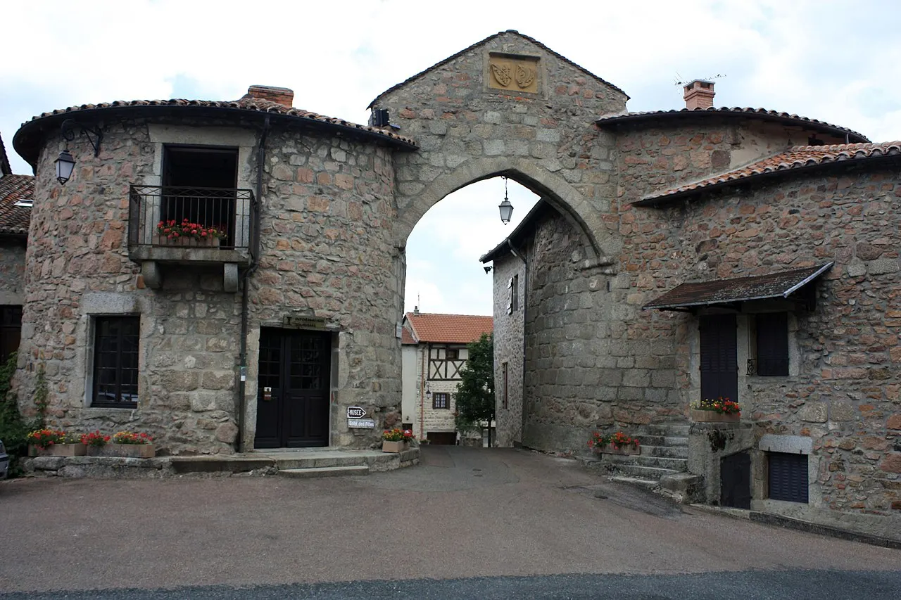 Grande Porte du rempart de Noirétable