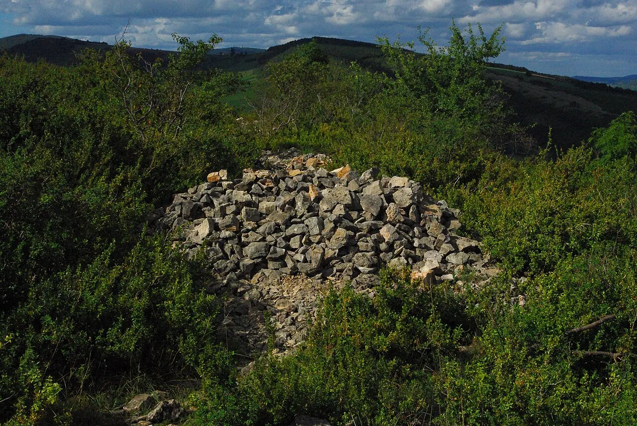 Camp retranché à éperon barré
