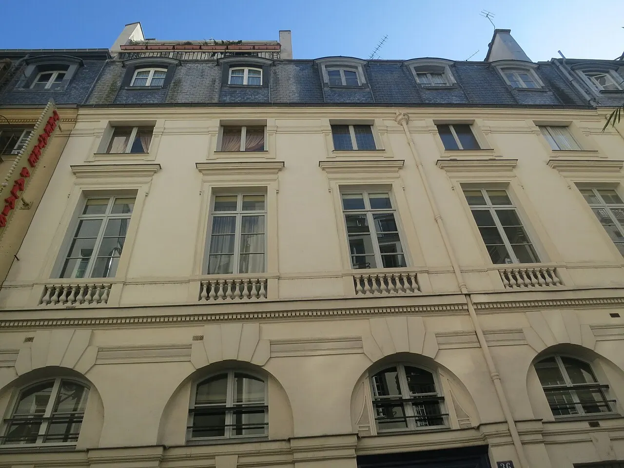 Immeuble, en bordure du Palais-Royal