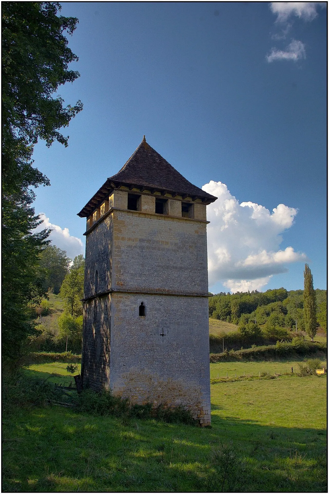 Tour-pigeonnier de Labio