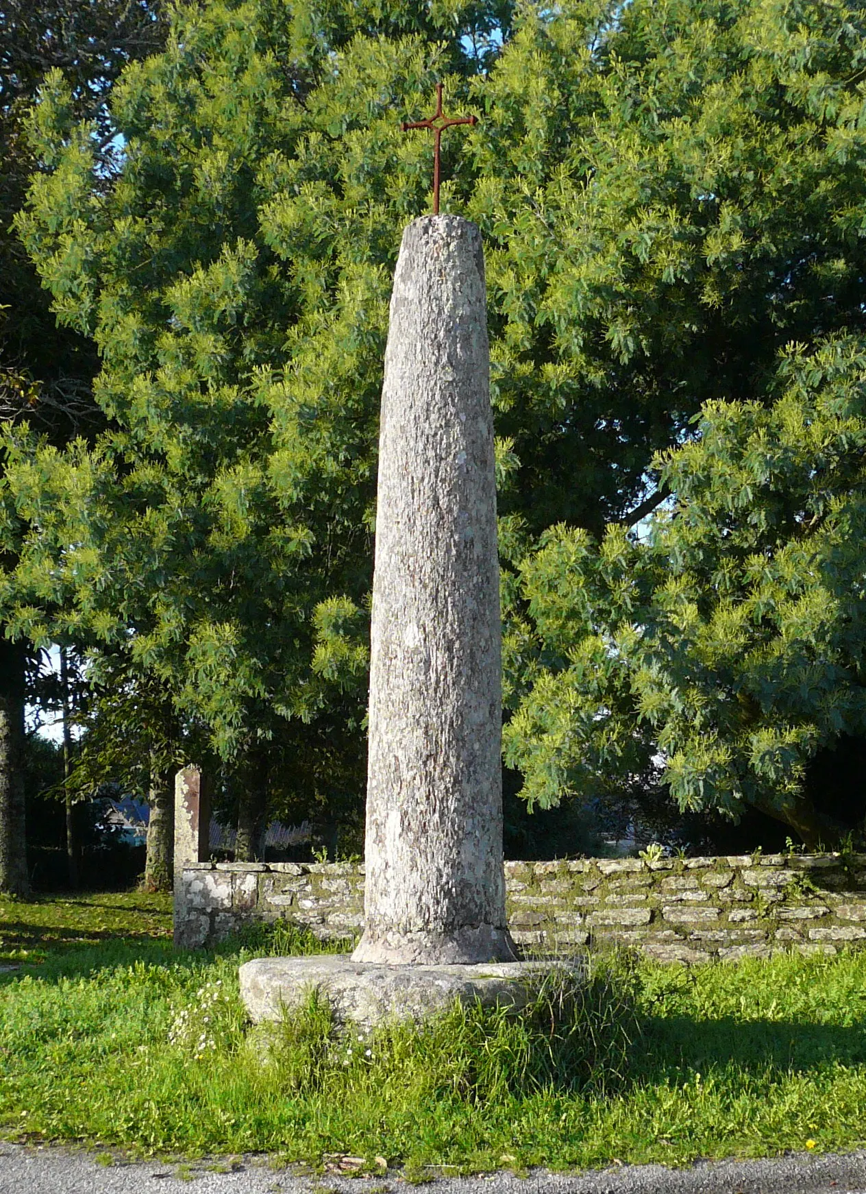 Stèle protohistorique de Locamand