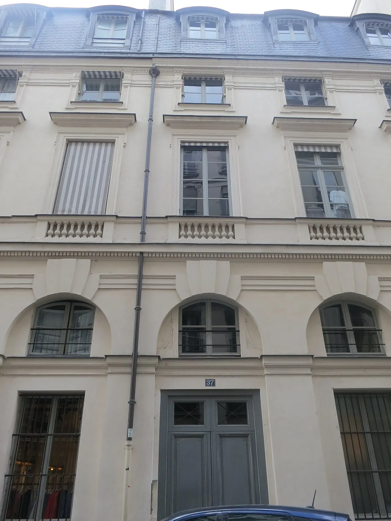 Immeuble, en bordure du Palais-Royal