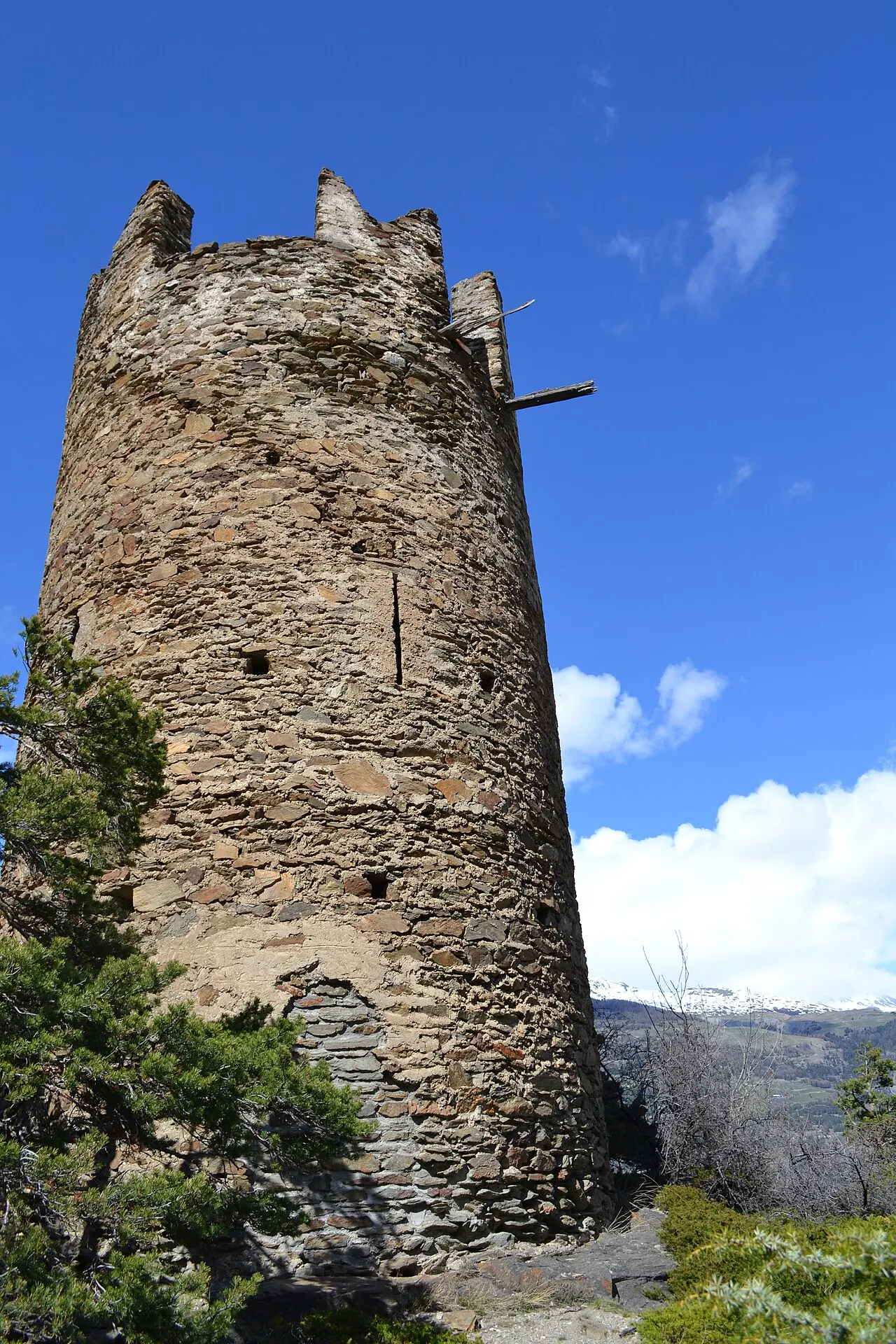 Tour de Montmayeur - Ouest