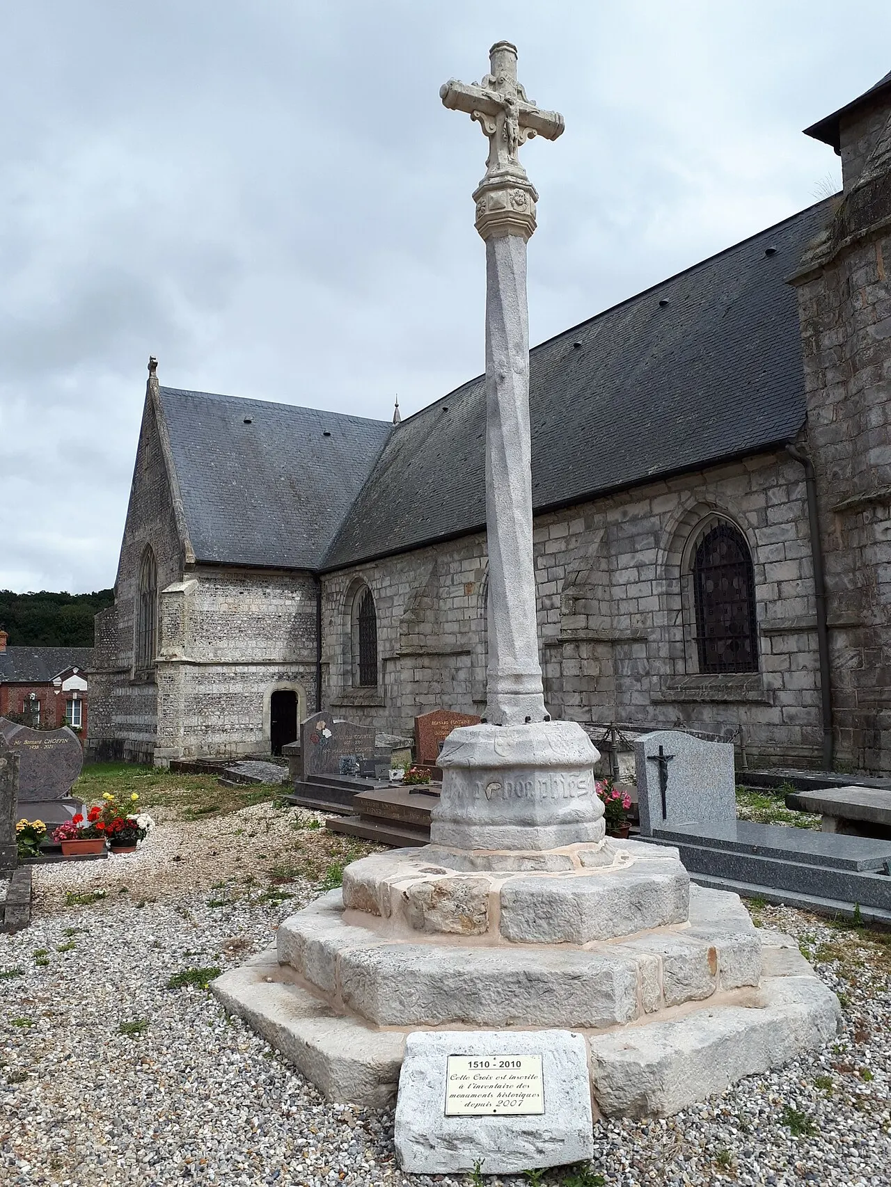 Croix de cimetière