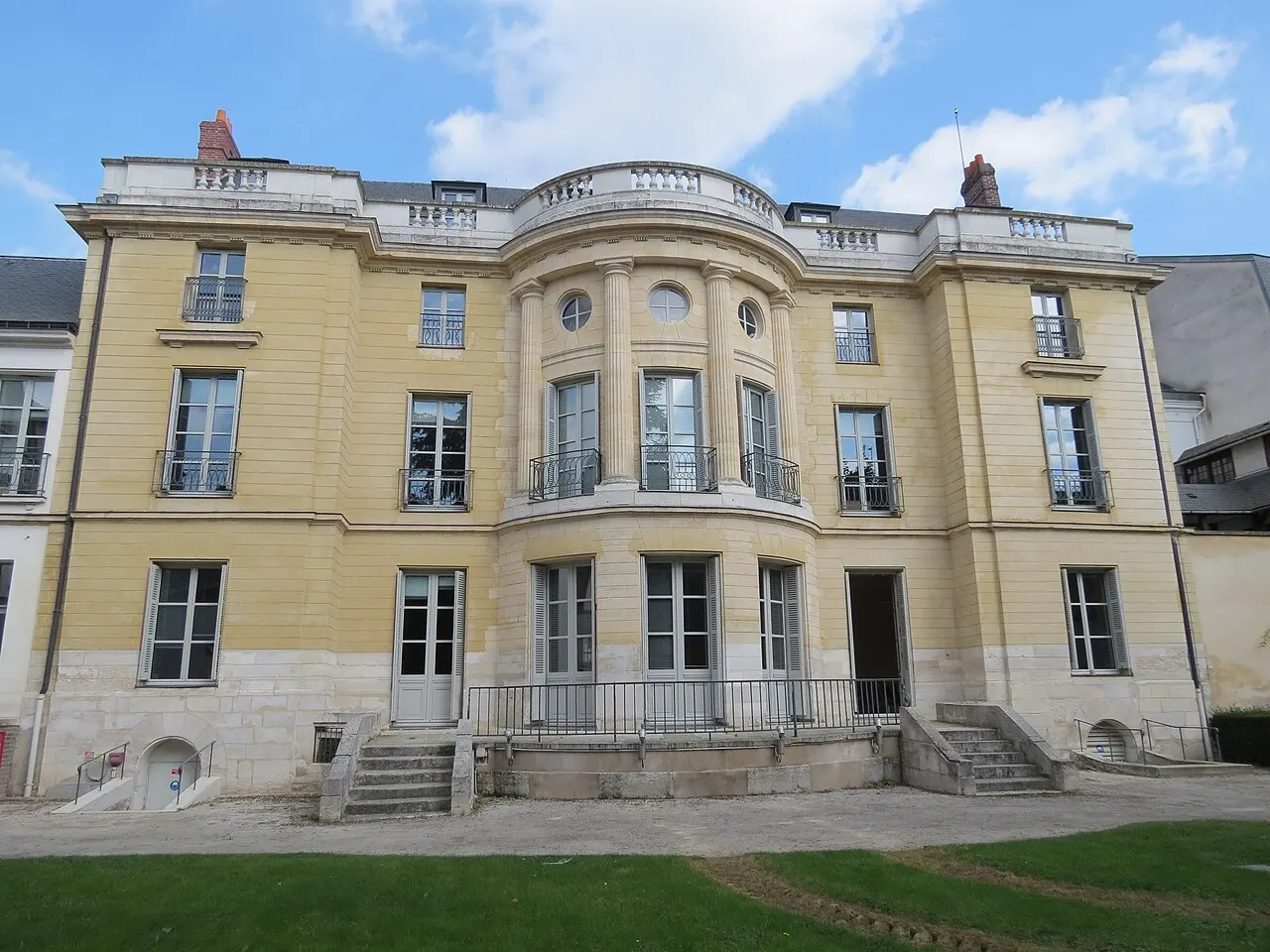 Ancien hôtel de Crosne
