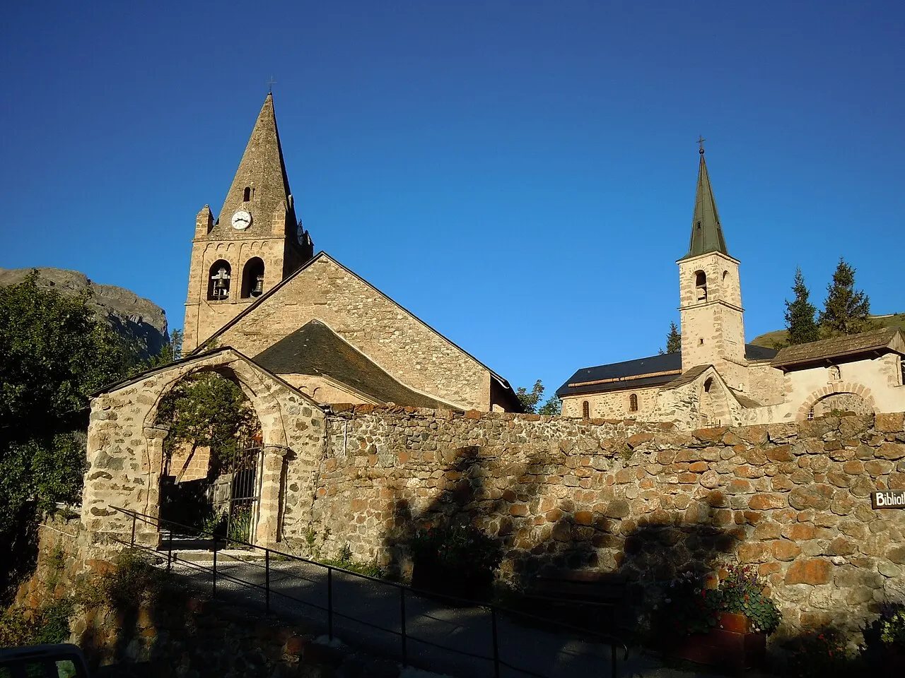 Ensemble religieux