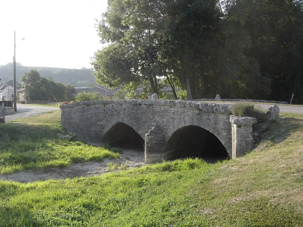 Pont dit « Pont romain sur le Landion »