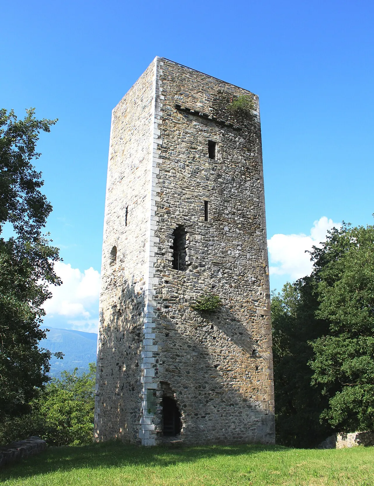 Château fort d’Agos Vidalos