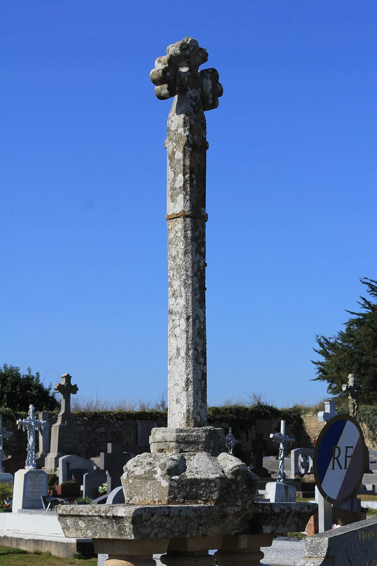 Nouveau cimetière